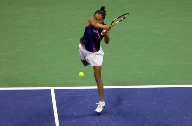 伦的站桩强 伦的站桩强