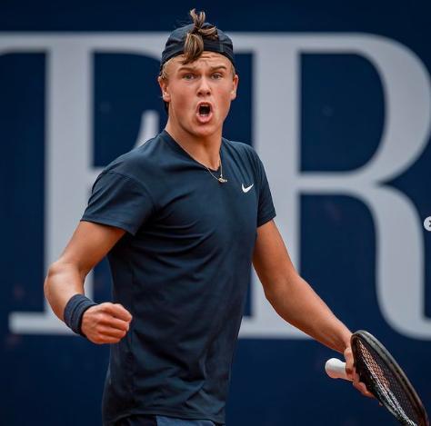 会上担任美 会上担任美