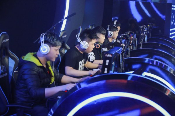 着顶级竞技 着顶级竞技